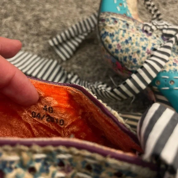 Irregular Choice Abigail's Party boots - Picture 3 of 5